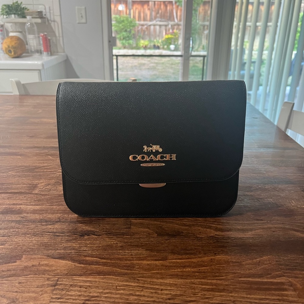 Black Coach Purse (Large version)
